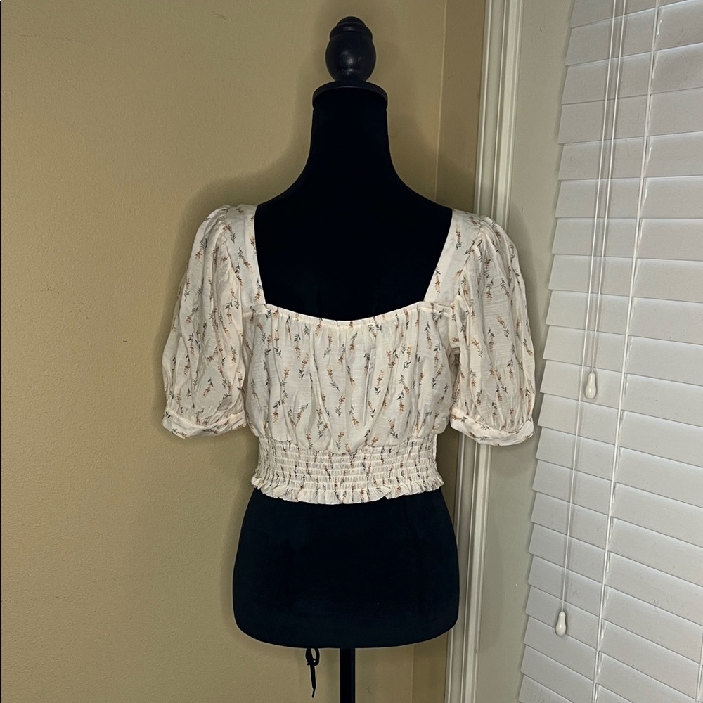 Blu Pepper Cream Floral Smocked Blouse - Picture 2 of 7